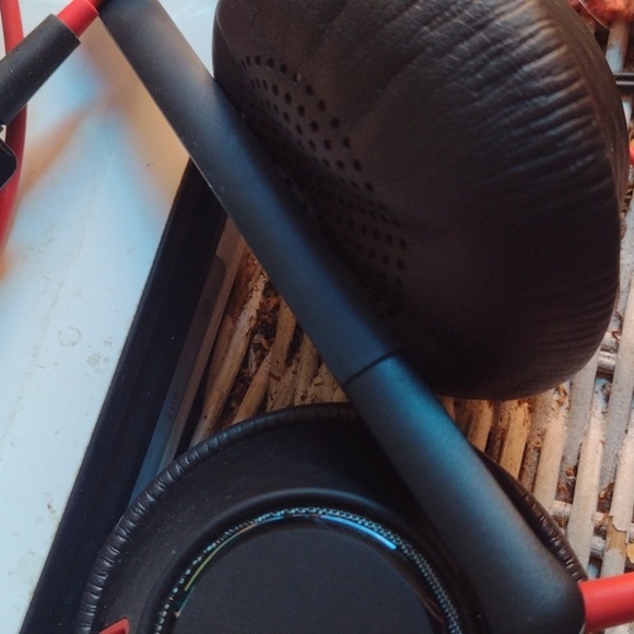Plantronics Black and Red Headset NWOT - Picture 2 of 3